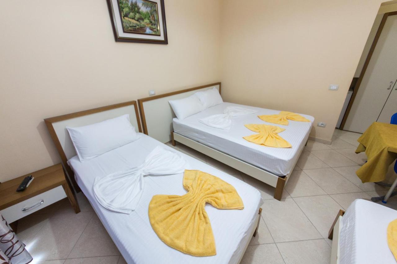 Hotel Vila Misiri Durres Room photo